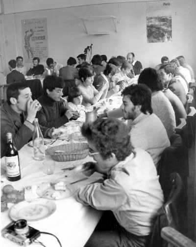repas de fête au refectoire